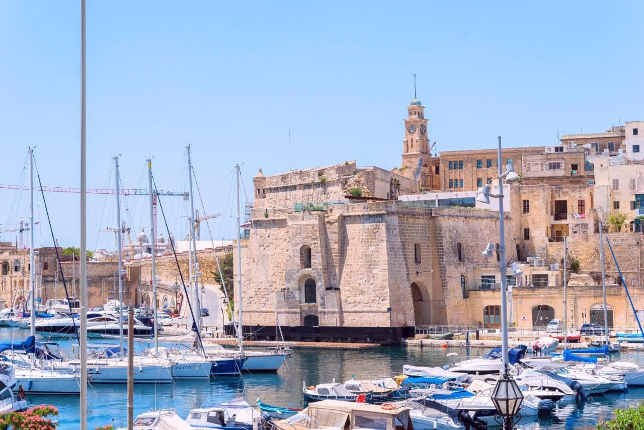 Vittoriosa' Seafront 2 Bed Highly Furnished Apartment Екстер'єр фото