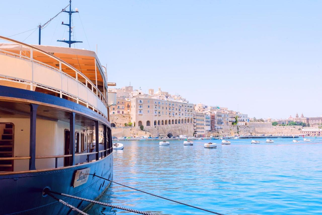 Vittoriosa' Seafront 2 Bed Highly Furnished Apartment Екстер'єр фото